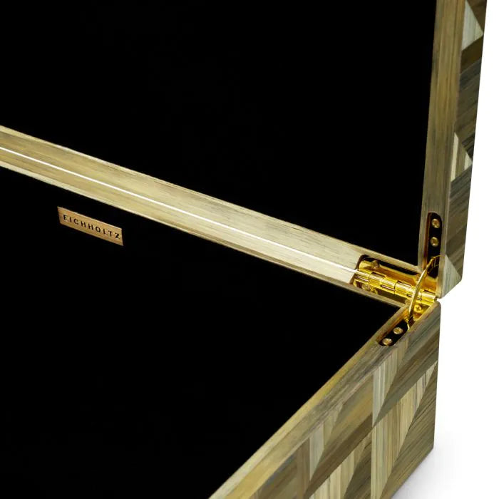 BOX HILGARD