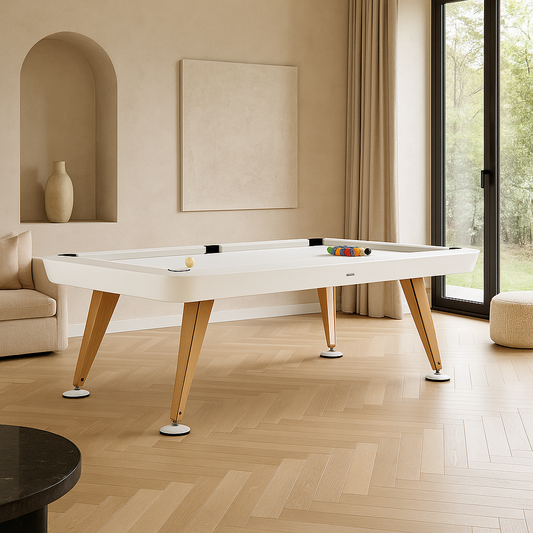 OUTDOOR POOL TABLE DIAGONAL