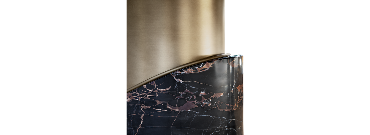 BREVE II DINING TABLE