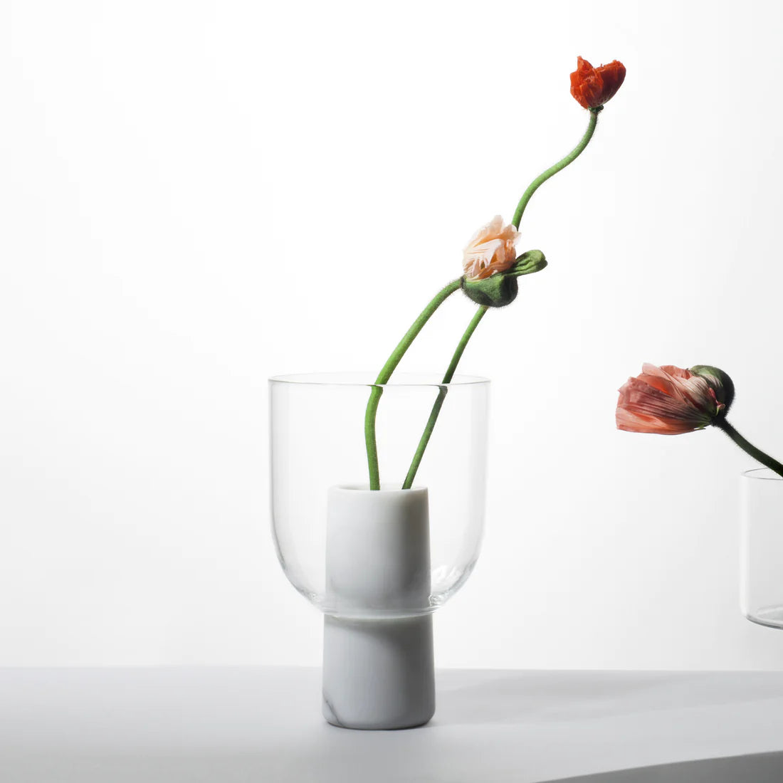 ABITO A STATUARIO MARBLE VASE