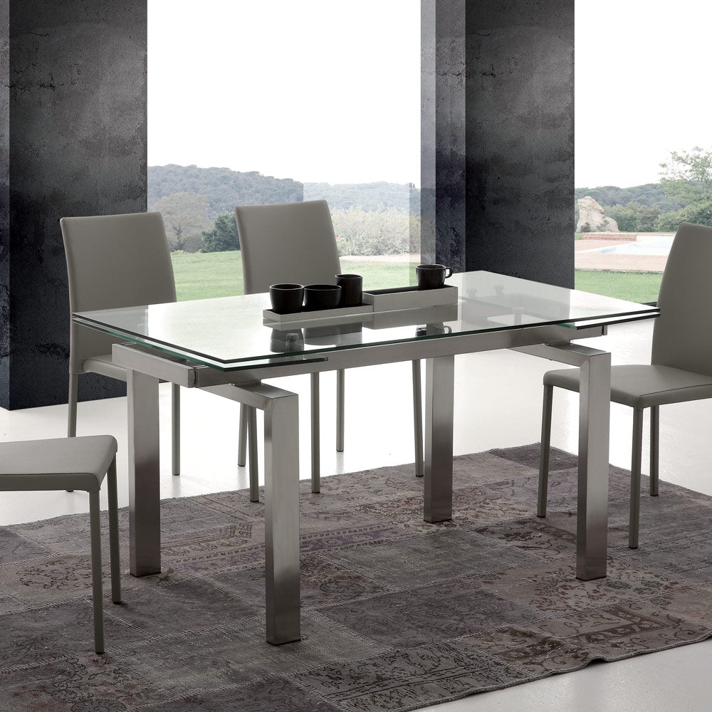 MANHATTAN DINING TABLE