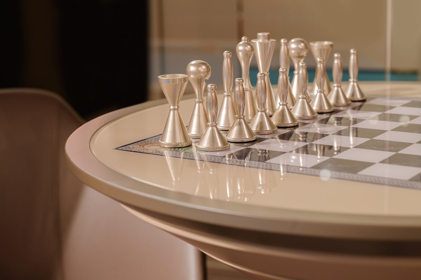 GOEMON CHESS/BACKGAMMON TABLE