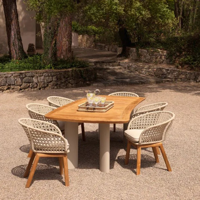 OUTDOOR DINING TABLE OSARIO