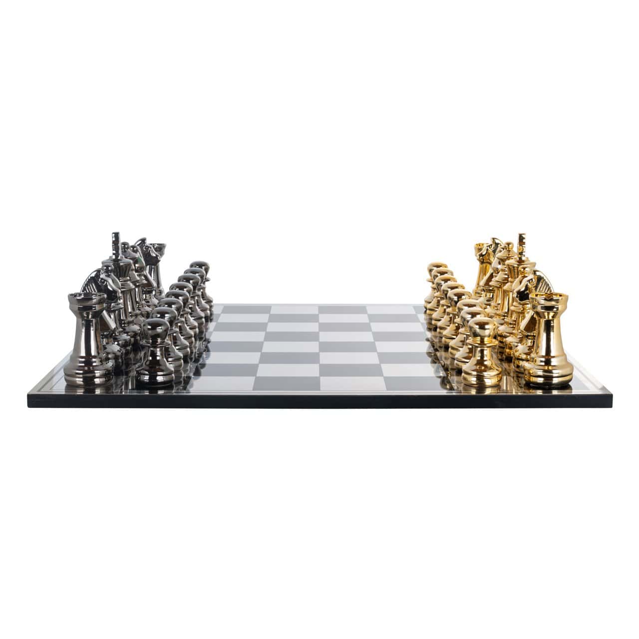 Luxury chessborad Saray in resin by Richmond Interiors