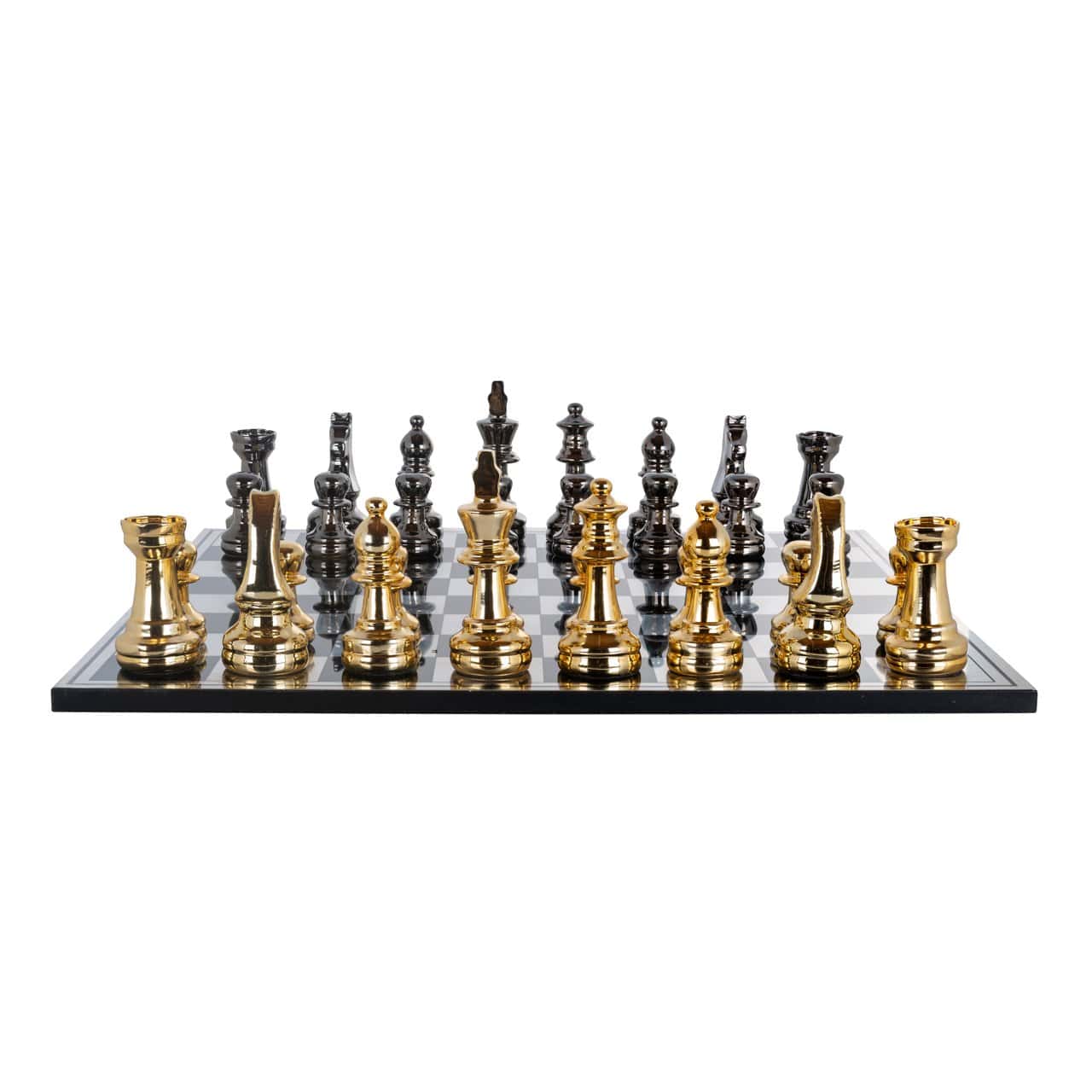 Luxury chessborad Saray in resin by Richmond Interiors