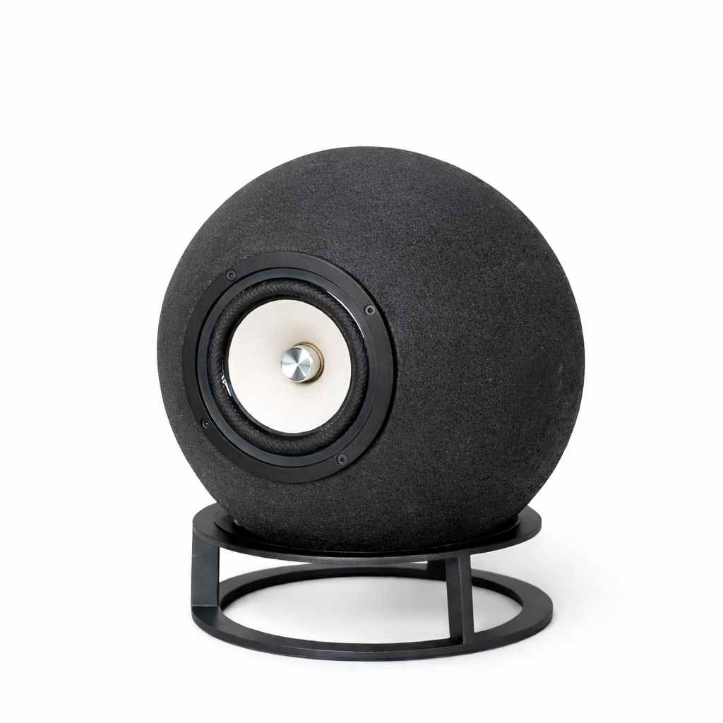 Luxury speaker Taletia low in black clay by Dedalica 