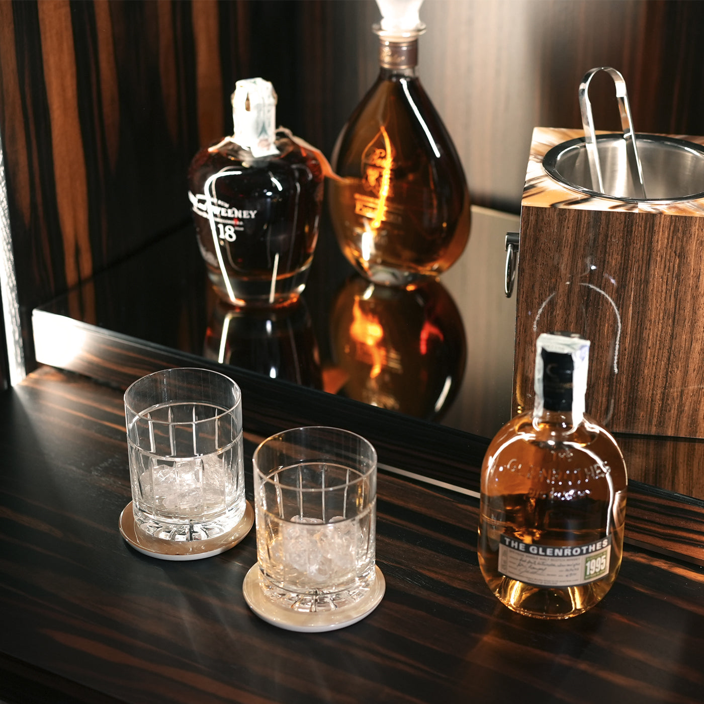 BAR CABINET MANHATTAN