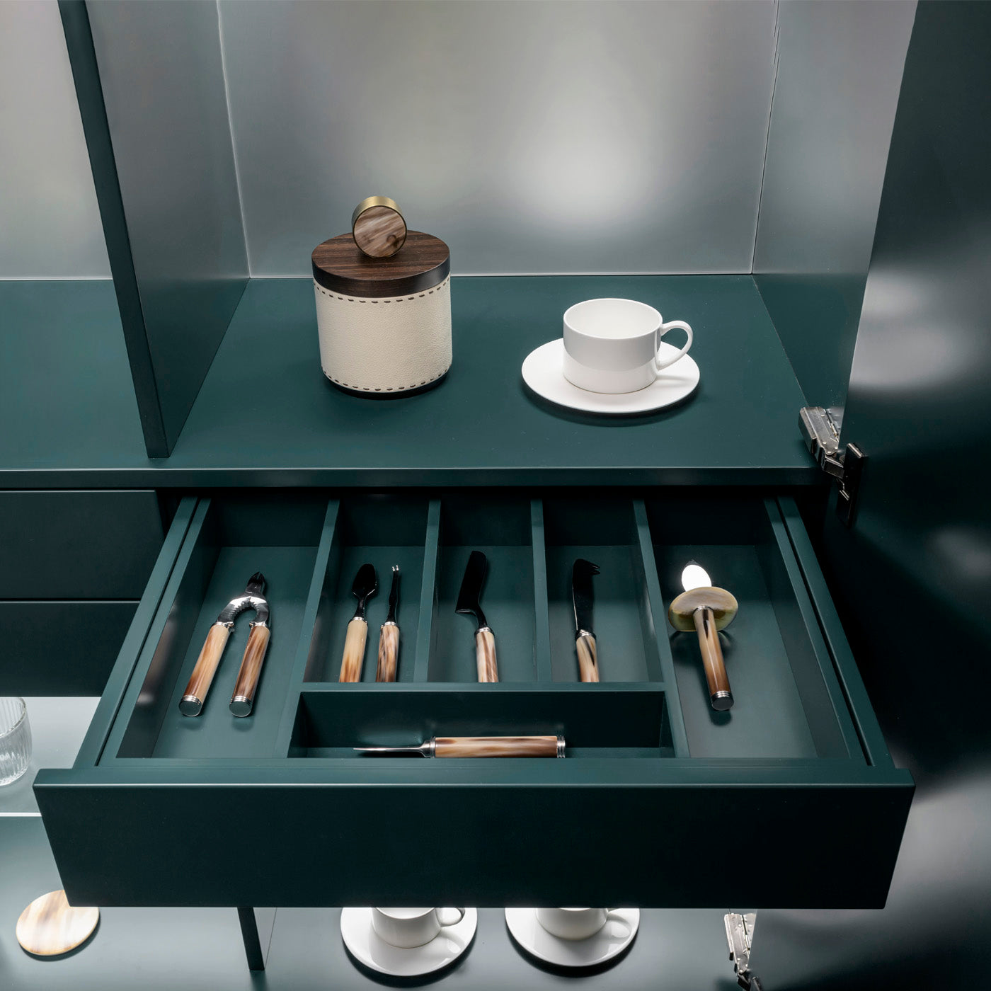 CABINET STRESA