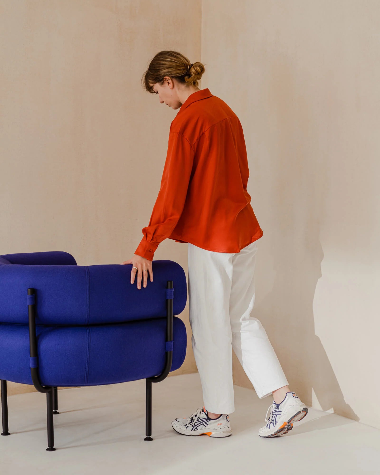 Armchair blue in fabric 