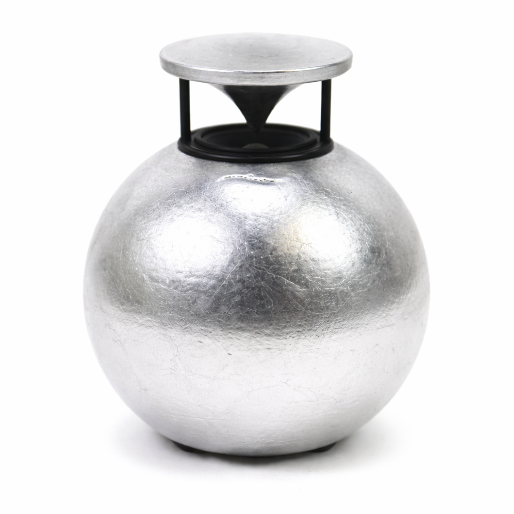 Luxury portable speaker in silver leaf by Dedalica 