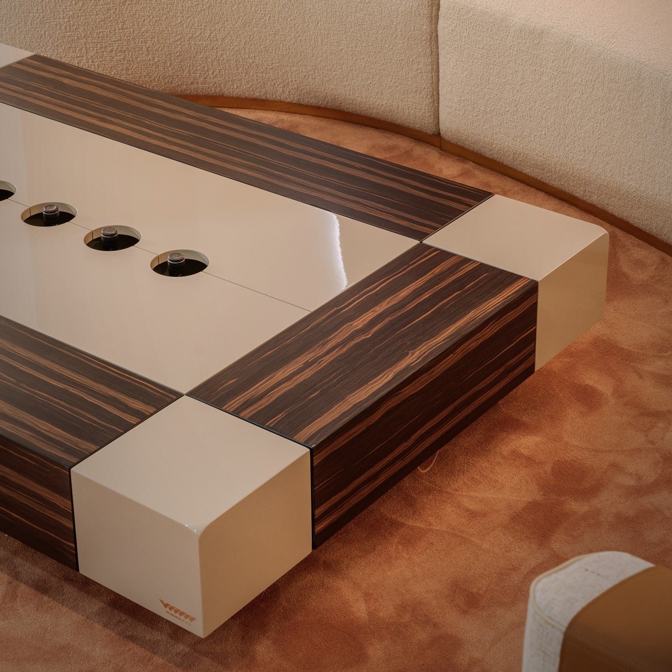 COFFEE TABLE CIAIKA