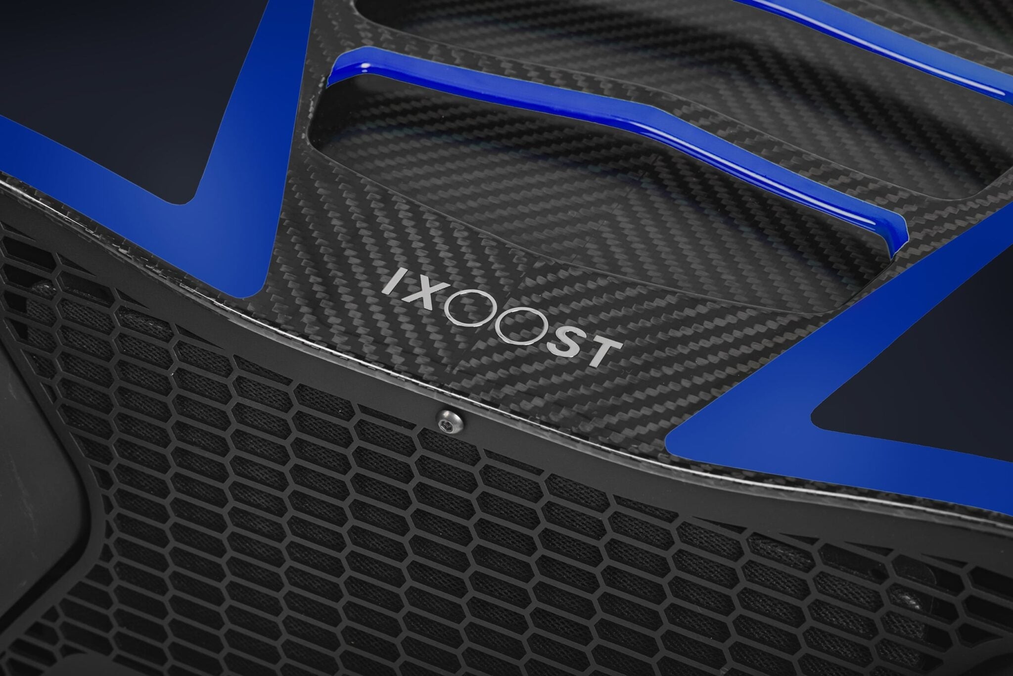 SPEAKER AVALÁN LAMBORGHINI