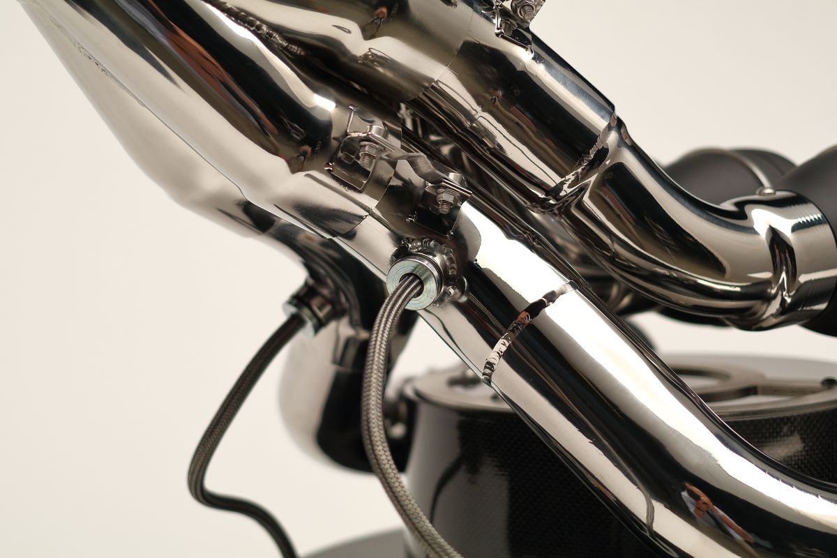 SPEAKER XILO PERSHING YACHT