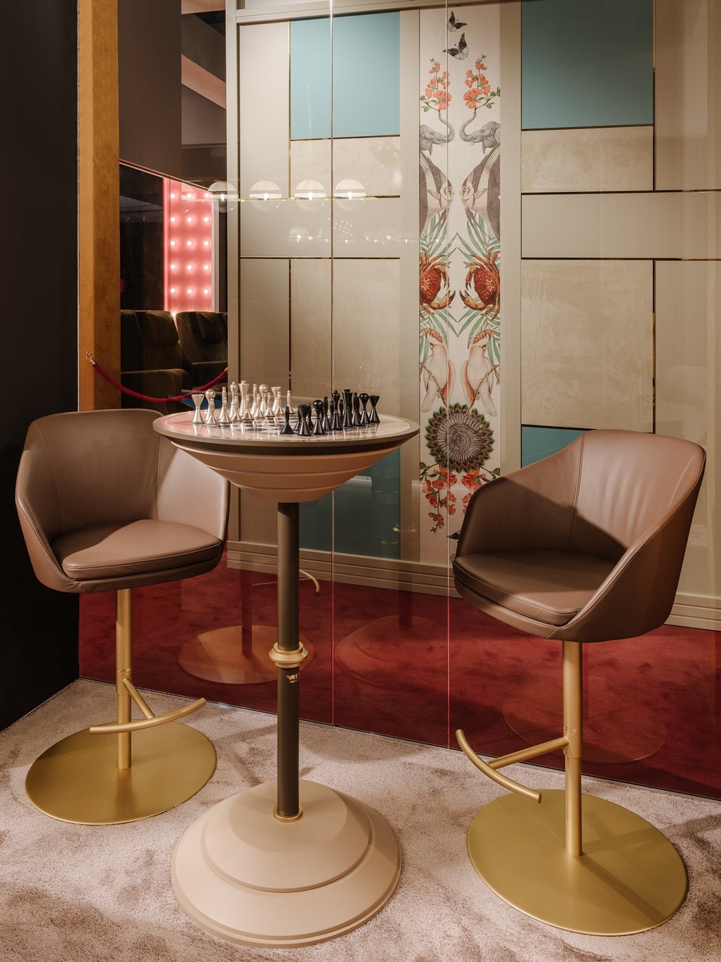 EDGAR SWIVEL STOOL