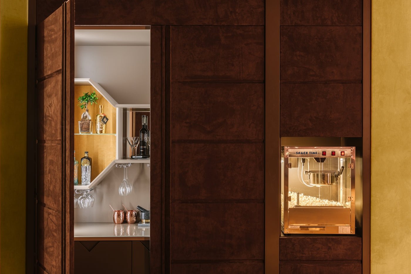 FELLINI HOME BAR