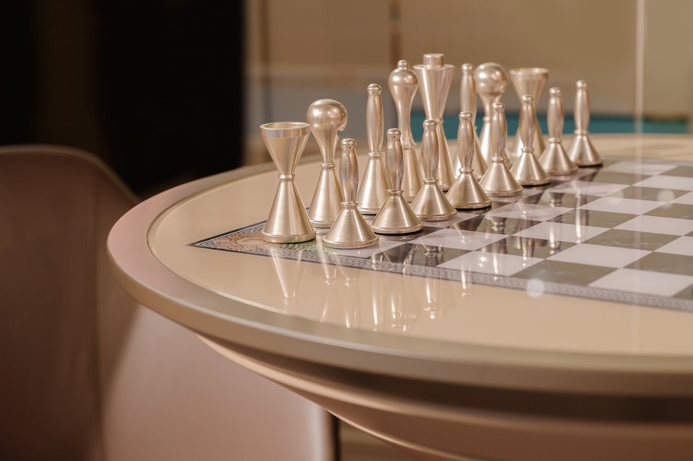 GOEMON CHESS/BACKGAMMON TABLE