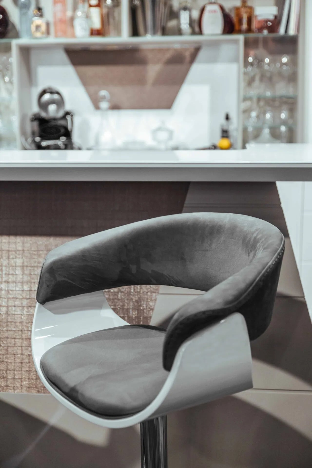 JOYCE SWIVEL STOOL
