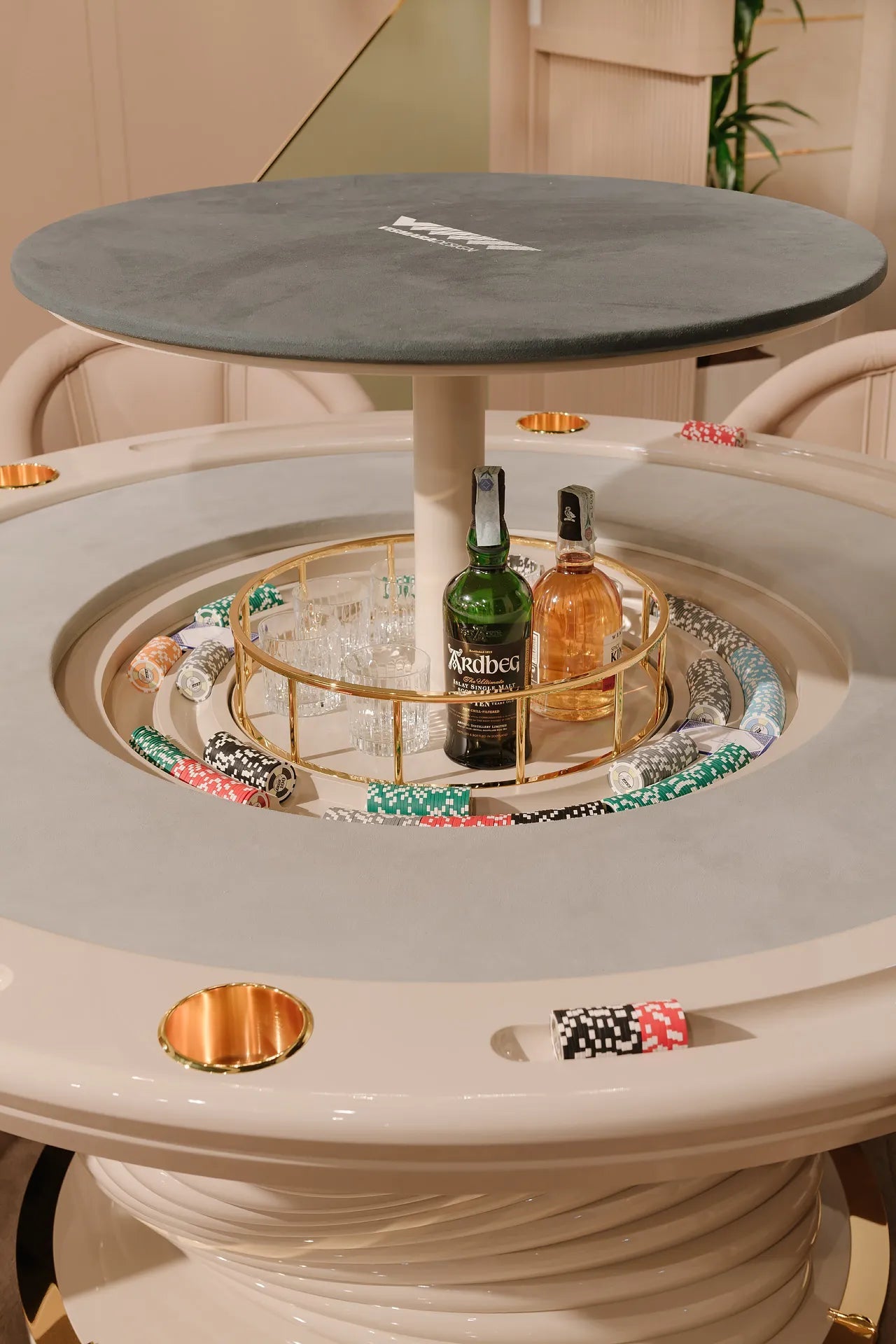 MIRABILIA POKER TABLE