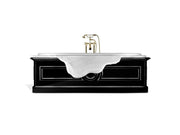PETRA BATHTUB